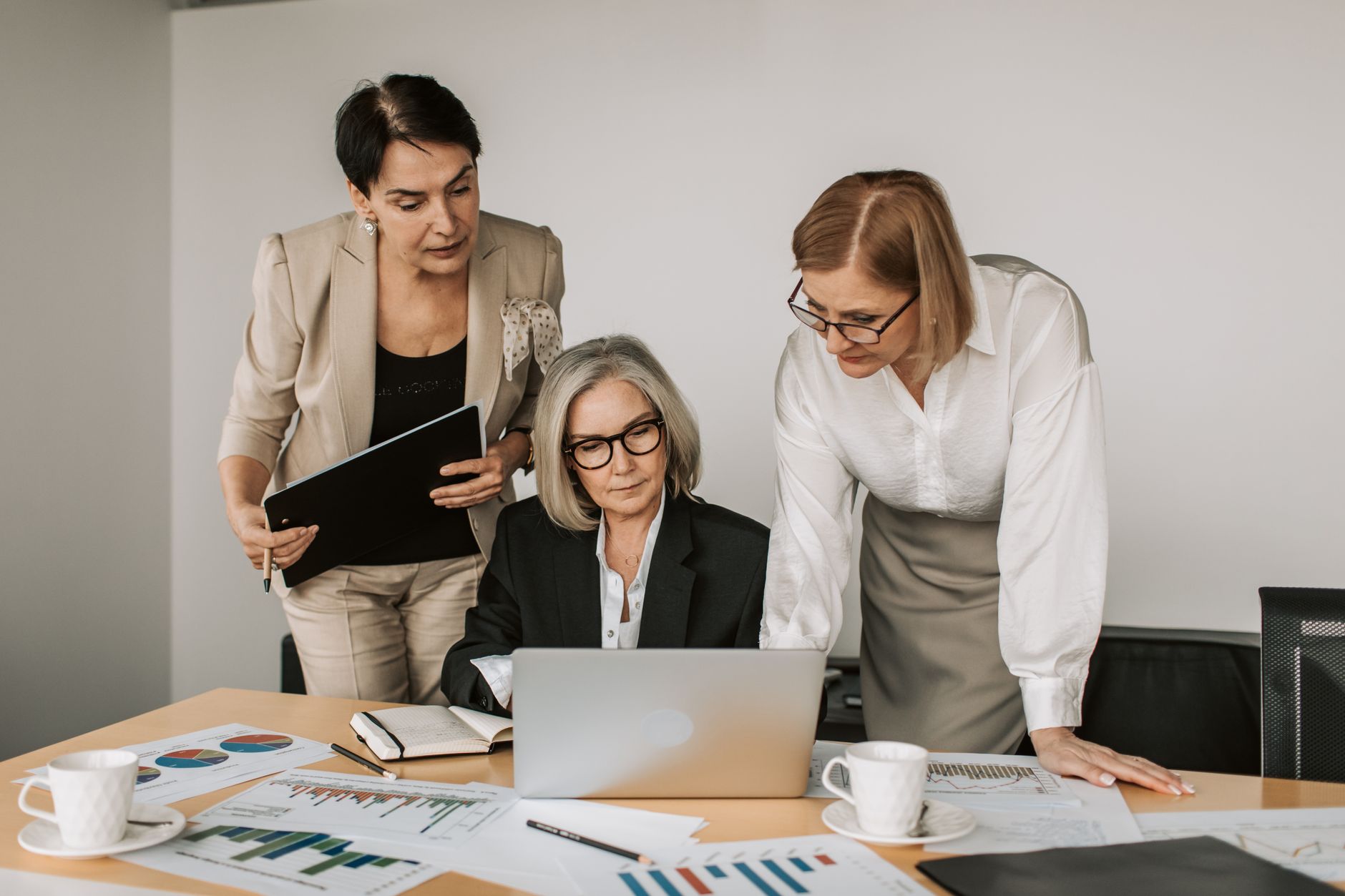 Automated Crop and Orient for Portfolio Ad Spend: New Policies for Systems That Adapt Master Assets to Creative Requirements Without Manual Final Touch