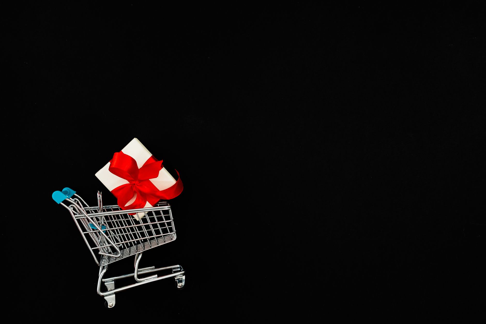 Black Friday CFK: Static Flash Sale Counters vs Premium Waitlist – Which Wins High-LTV First Shoppers?