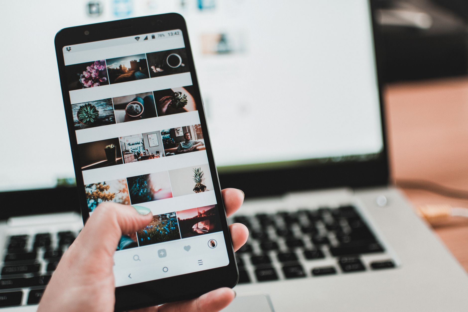 Budget Allocation by Creative Format in 2025: Facebook Feeds Yield Lower CAC Than Stories for Generation Alpha