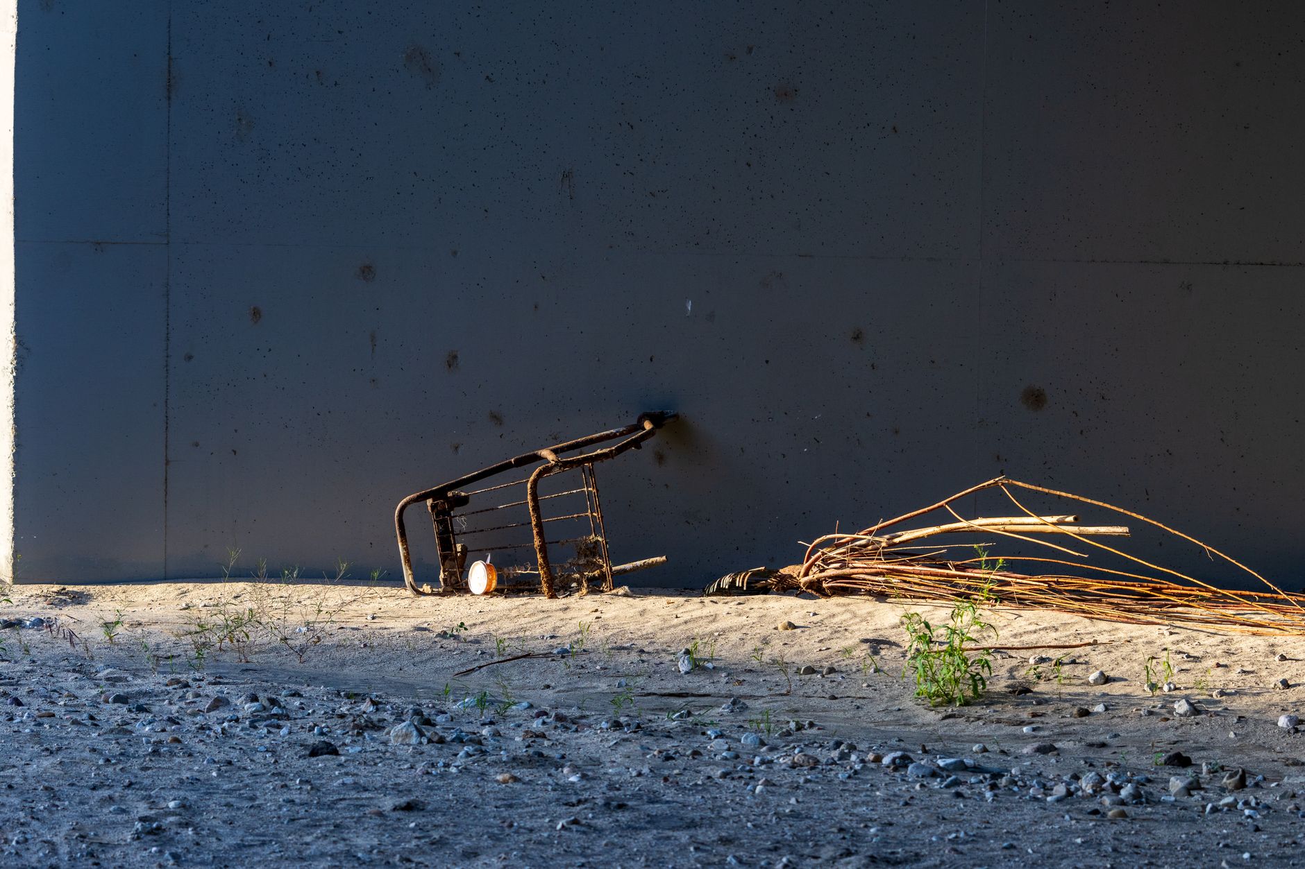 Email as Proxy: Using Subscriber Hashes to Retarget Abandoned Carts via Static Reminders