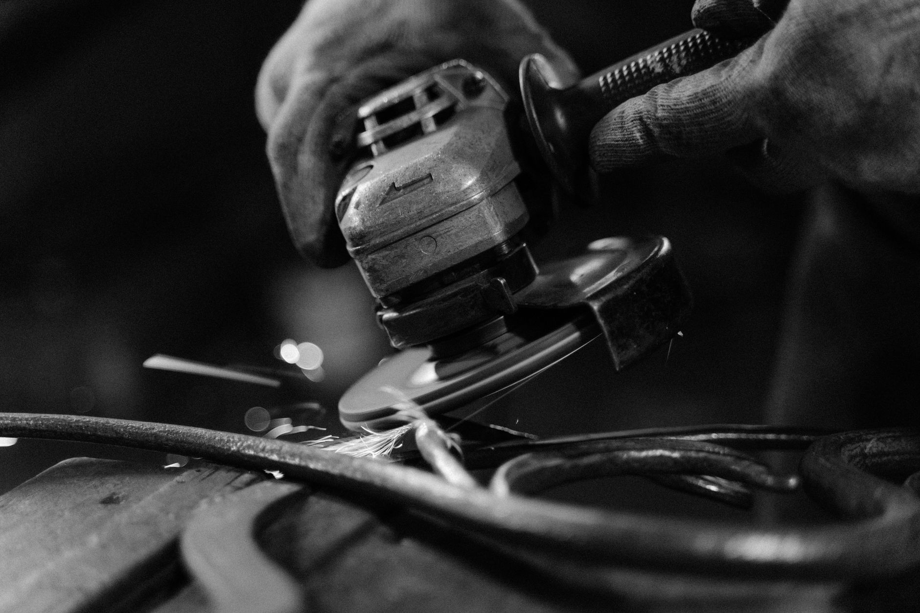 Father’s Day Tool vs Treasure: Choosing Durability or Delight Static Messaging for Gear Subscription Brands