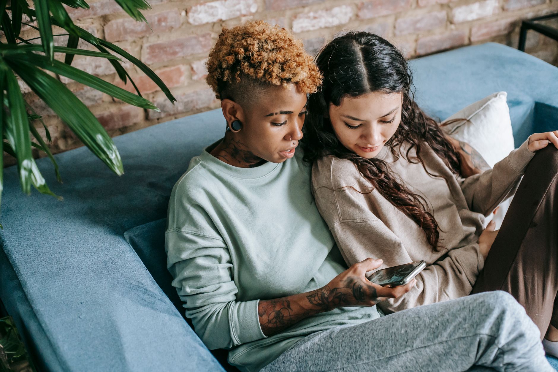 TikTok-to-Meta Migration: Adapting Short-Form Video Patterns to Static Ad Design for Better CPM